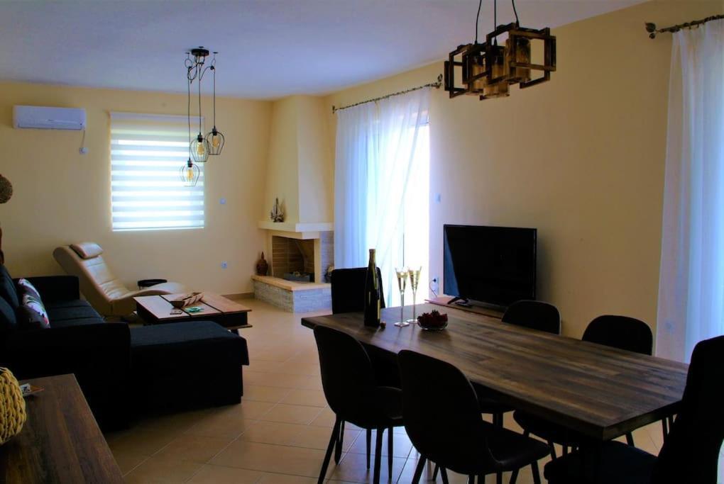 The Artemis House Project